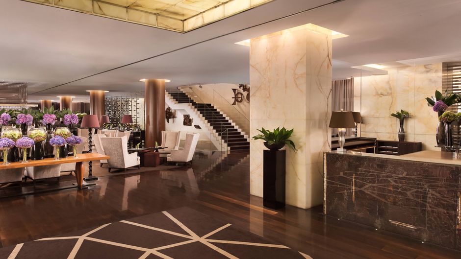 Sheraton Lisboa Hotel & Spa Lobby