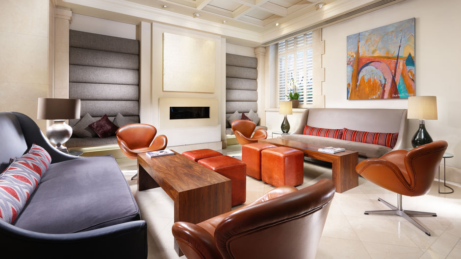 London Bridge Hotel Lobby