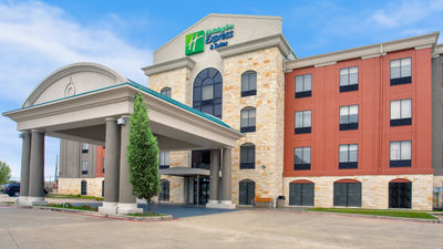 Holiday Inn Express Hotel & Suites