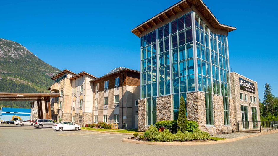 Sandman Hotel Squamish Exterior