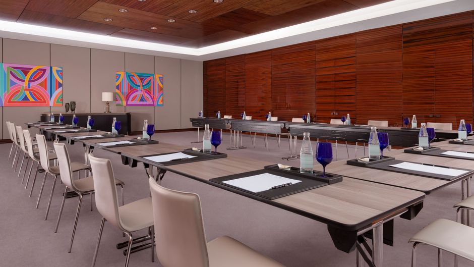 The Ritz-Carlton Baku Meeting