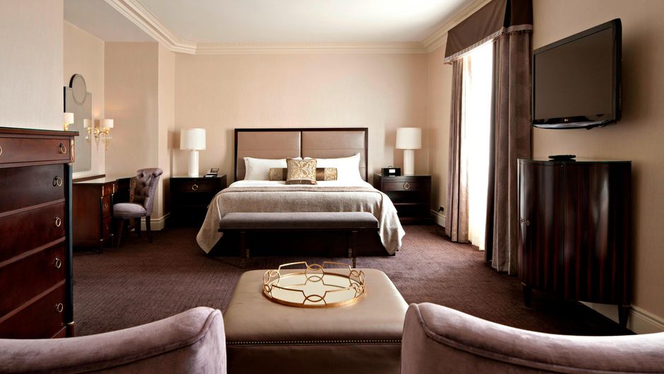 Delta Hotels by Marriott Bessborough Suite