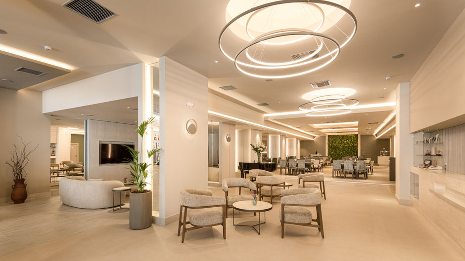 Holiday Inn Thessaloniki Exterior