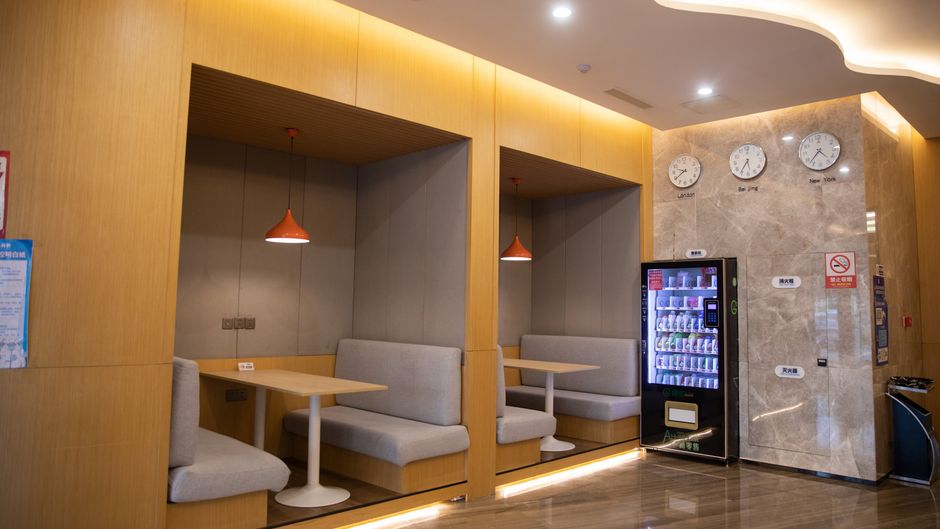 Holiday Inn Express Linyi West Exterior