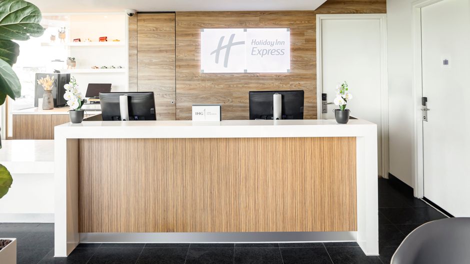 Holiday Inn Express Utrecht - Papendorp Exterior