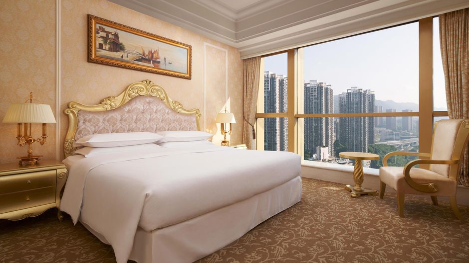 Sheraton Chongqing Hotel Room