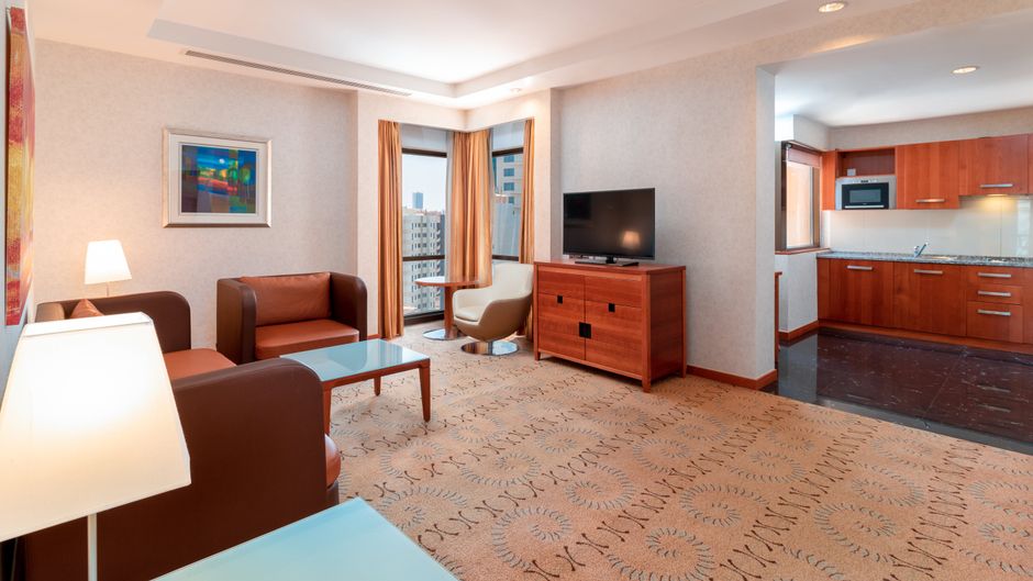 Holiday Inn Suites Kuwait Salmiya Suite