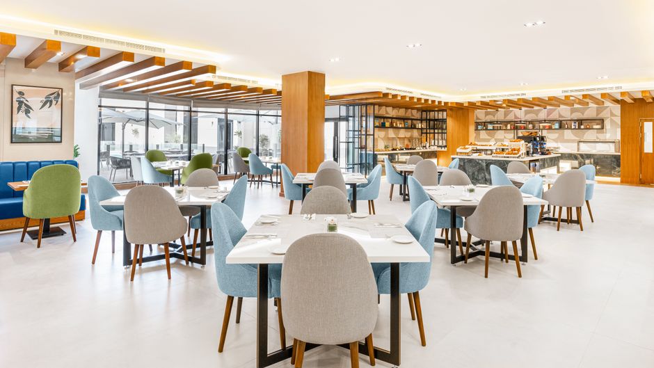 Holiday Inn Riyadh The Business District Restaurant