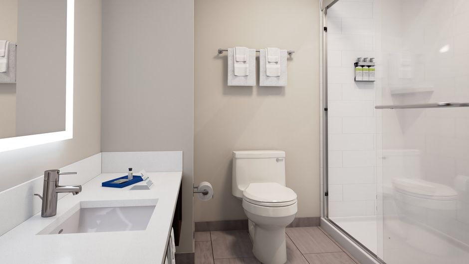 Holiday Inn Exp Suites St. Thomas Room
