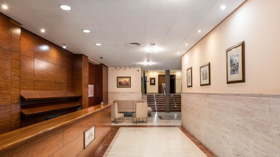 Exe Astur Hotel Plaza Lobby