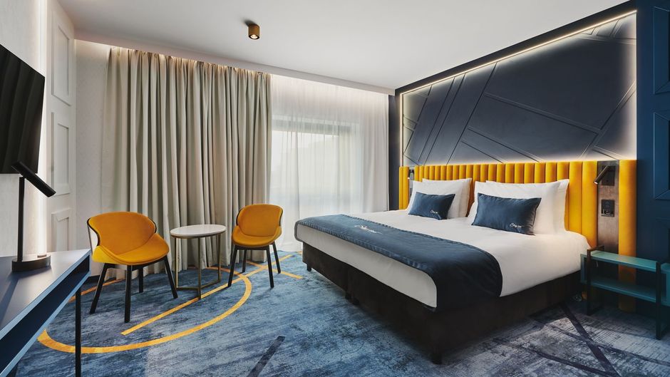 Stay inn by Frost Room