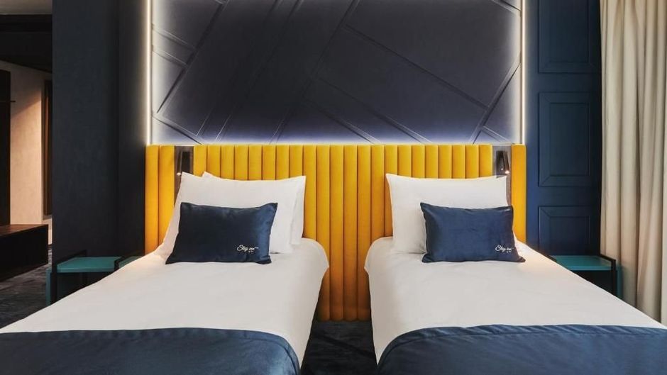 Stay inn by Frost Room