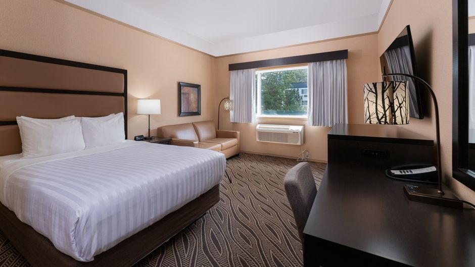 Prestige Inn Golden Other