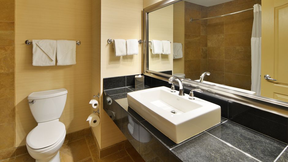 Prestige Inn Golden Room