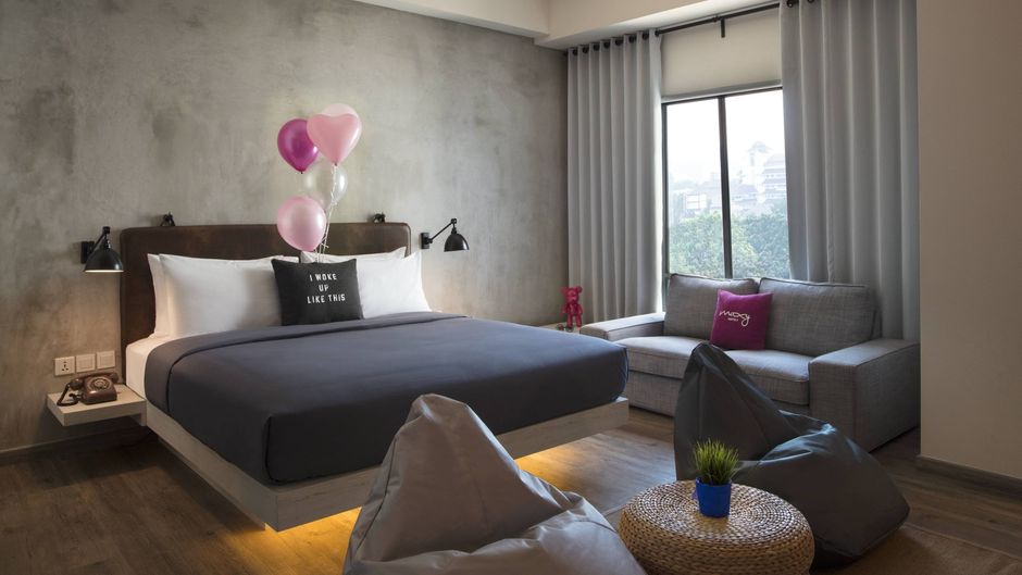 MOXY Bandung Suite