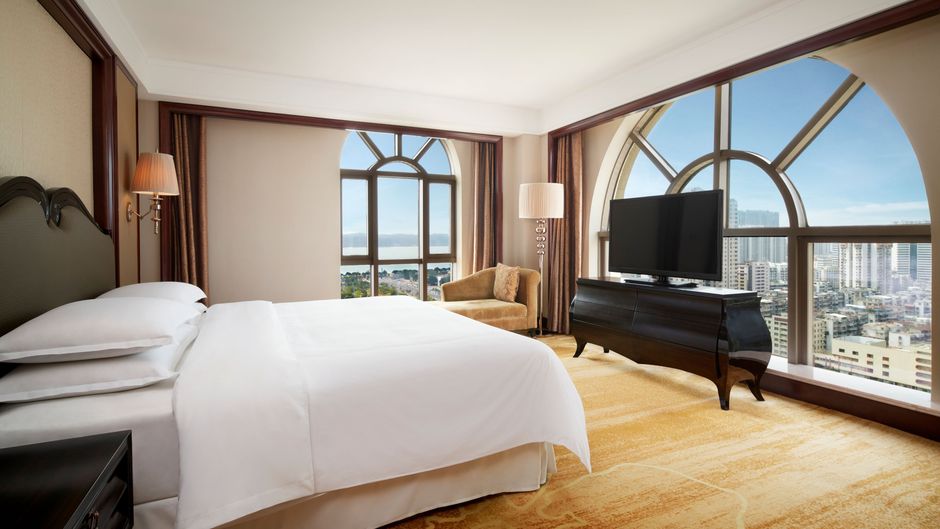 Sheraton Shantou Hotel Suite