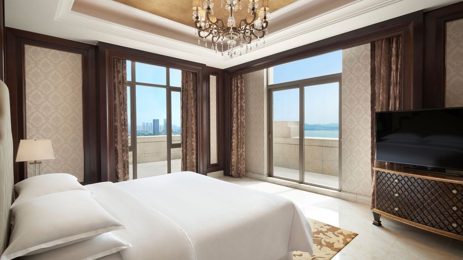 Sheraton Shantou Hotel Suite