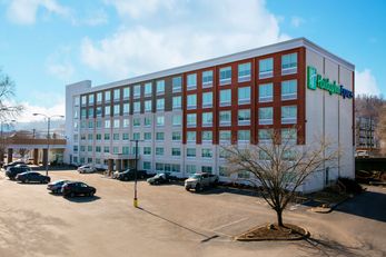 Holiday Inn Express Civic Center