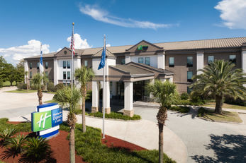 Holiday Inn Express & Suites Airport S