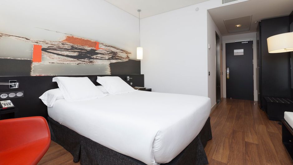 Axor Barajas Hotel Room