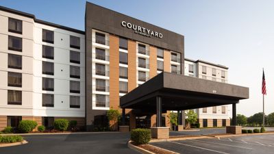 Courtyard Louisville Airport