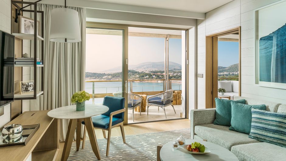 Four Seasons Astir Palace Hotel Suite