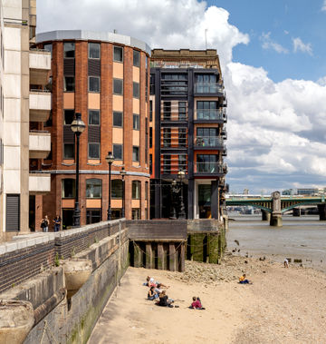 Locke at Broken Wharf, Millennium Bridge
