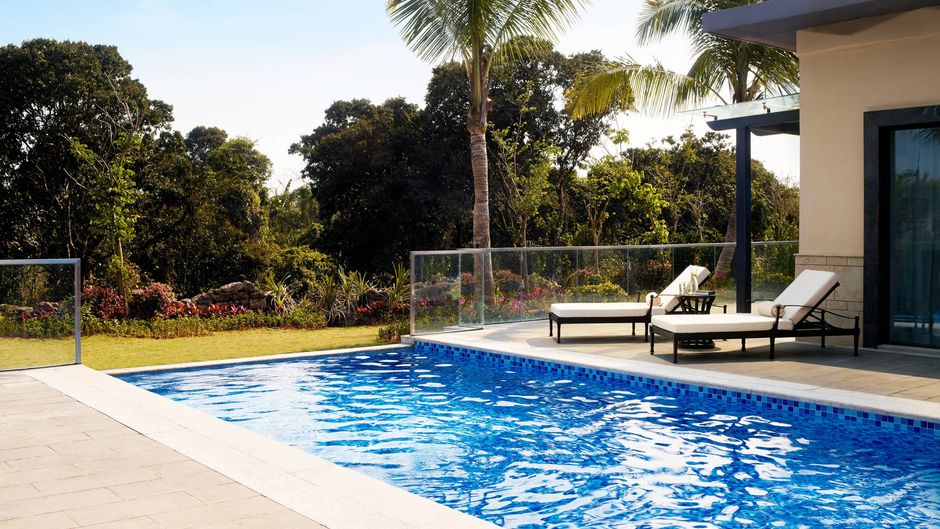 The Ritz-Carlton Haikou Pool