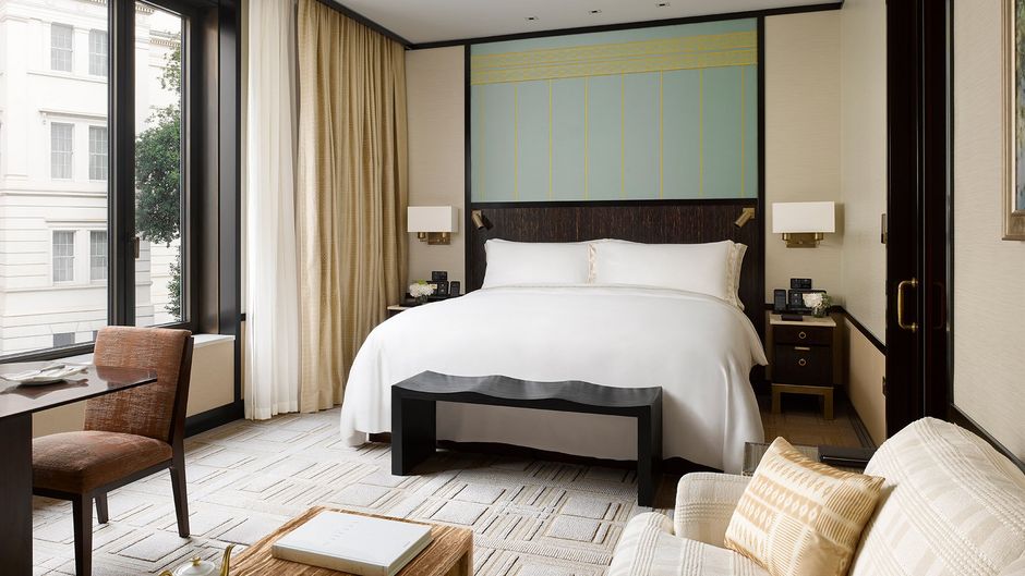 The Peninsula London Room