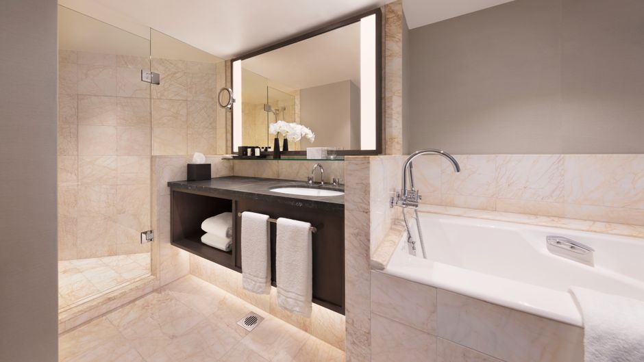 Four Seasons Hotel Sydney Room