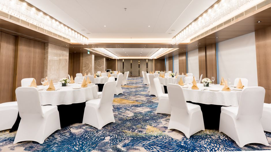 Holiday Inn Lucknow Airport Ballroom