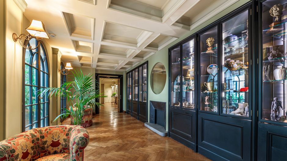 Hotel Locarno Lobby