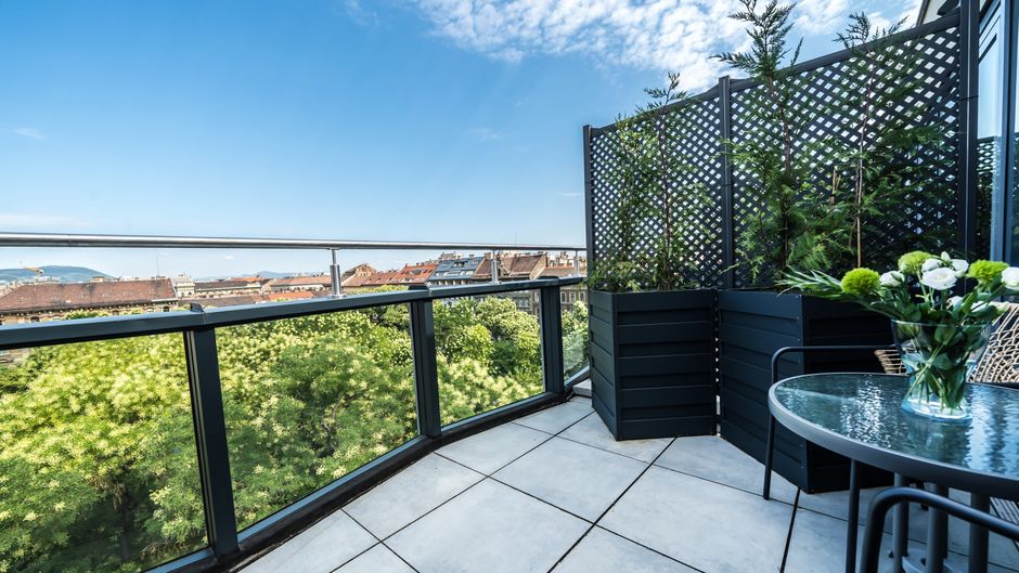 Up Hotel Budapest Exterior
