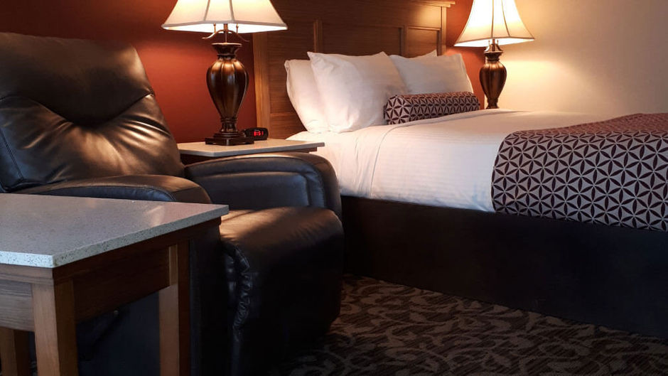 The Royal Anne Hotel Room