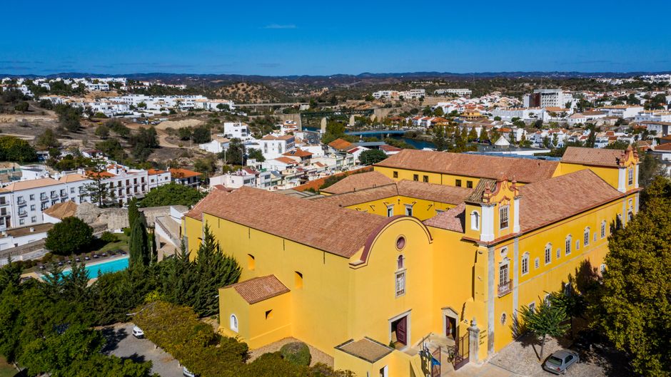 Pousada Convento da Graca Exterior