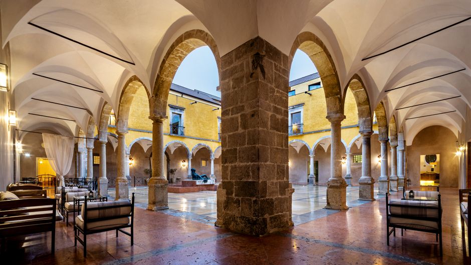 Pousada Convento da Graca Lobby