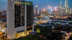 Renaissance Shanghai Yu Garden Hotel
