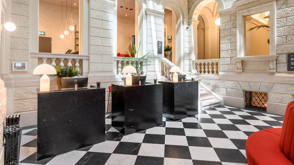 Hotel Oktogon Haggenmacher Lobby