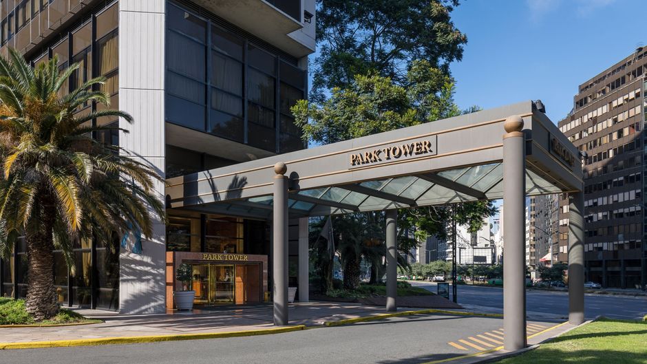 Park Tower, a Luxury Collection Hotel Exterior