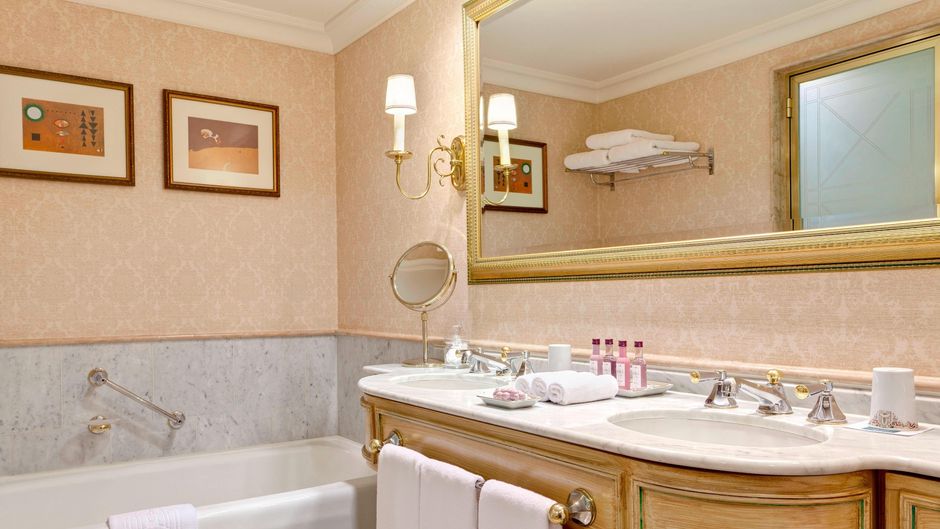 Park Tower, a Luxury Collection Hotel Room