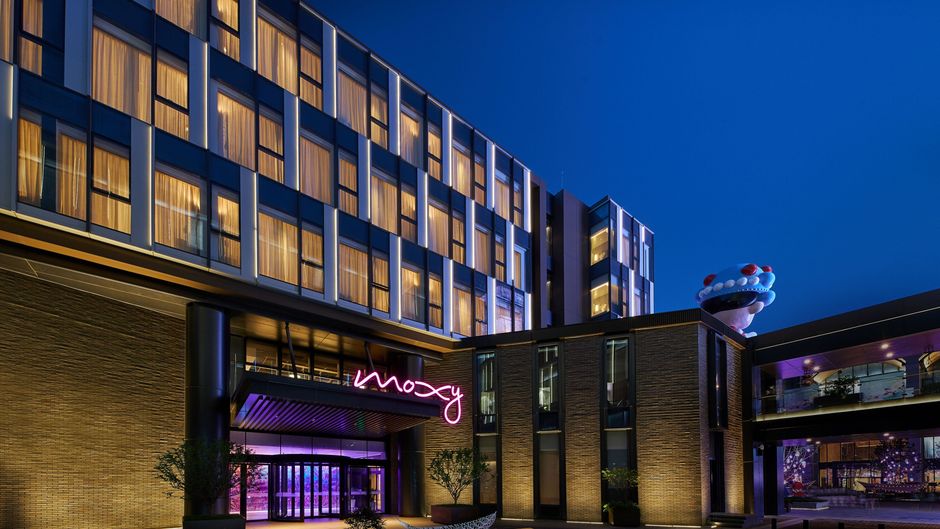 Moxy Xi'an Downtown Exterior