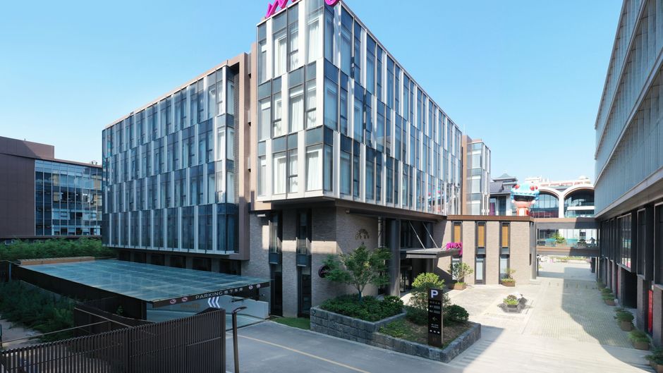 Moxy Xi'an Downtown Exterior