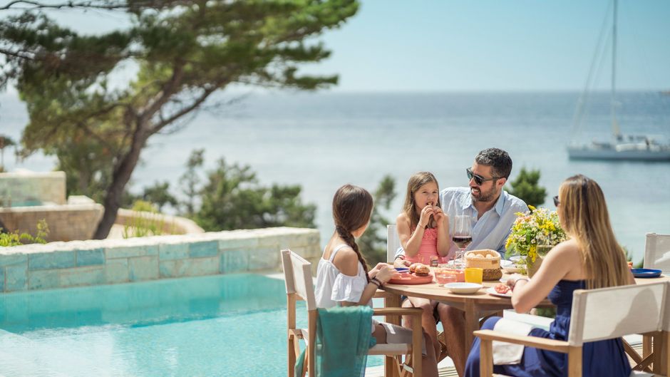 Four Seasons Astir Palace Hotel Restaurant