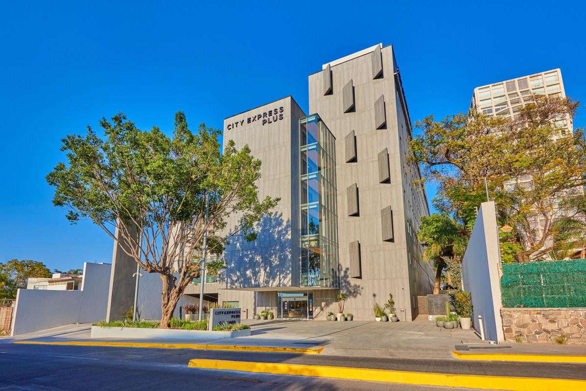 City Express PlusMarriott Providencia Tourist Class Guadalajara