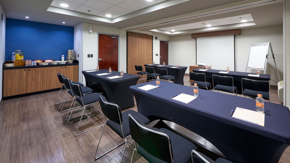 City Express by Marriott Saltillo Norte Meeting
