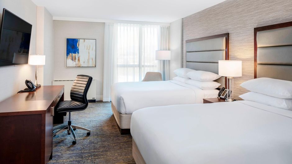 Delta Hotels Burnaby Conference Centre Room