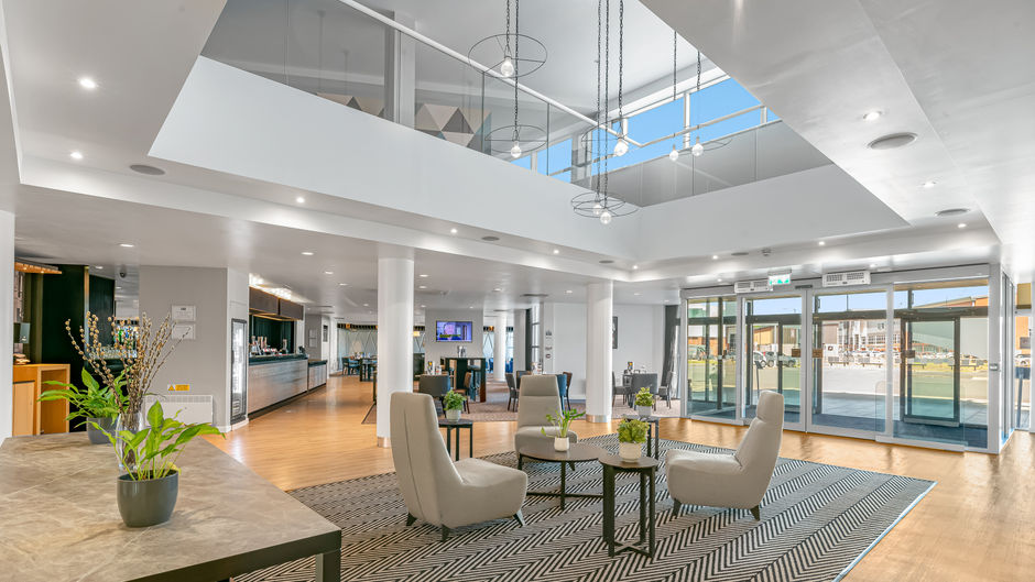 Holiday Inn Express Leigh Sports Village Exterior