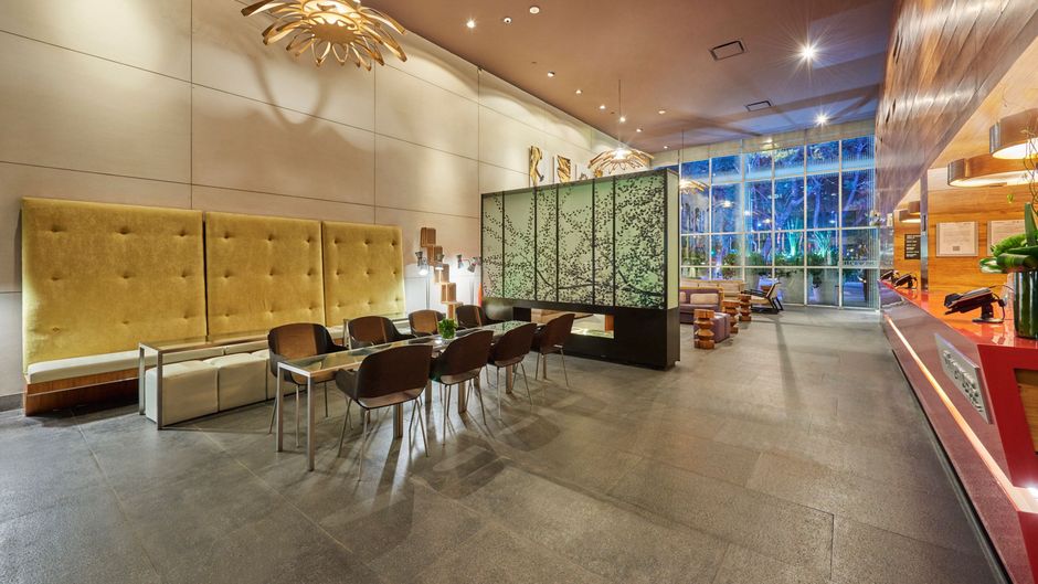 City Express Plus by Marriott Lobby