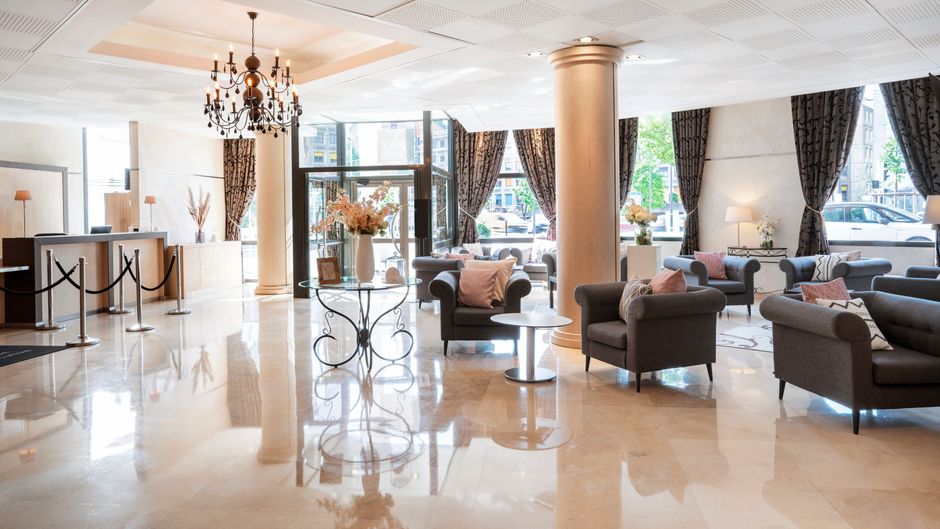 Residhome Appart Hotel Paris-Evry Lobby