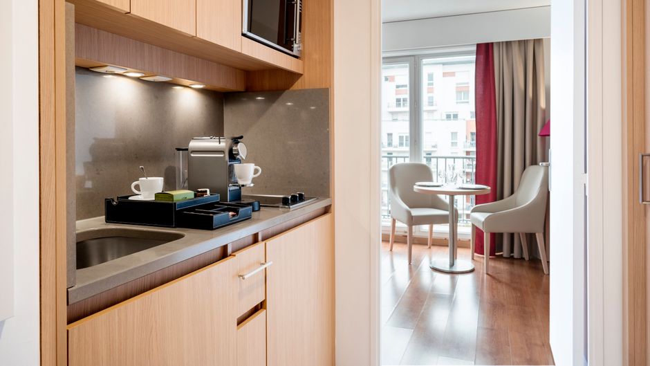 Residhome Appart Hotel Paris-Evry Room